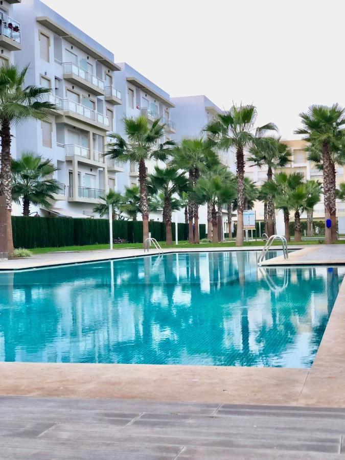 Apparemment De Luxe Vue Piscine Apartment Bouznika Luaran gambar