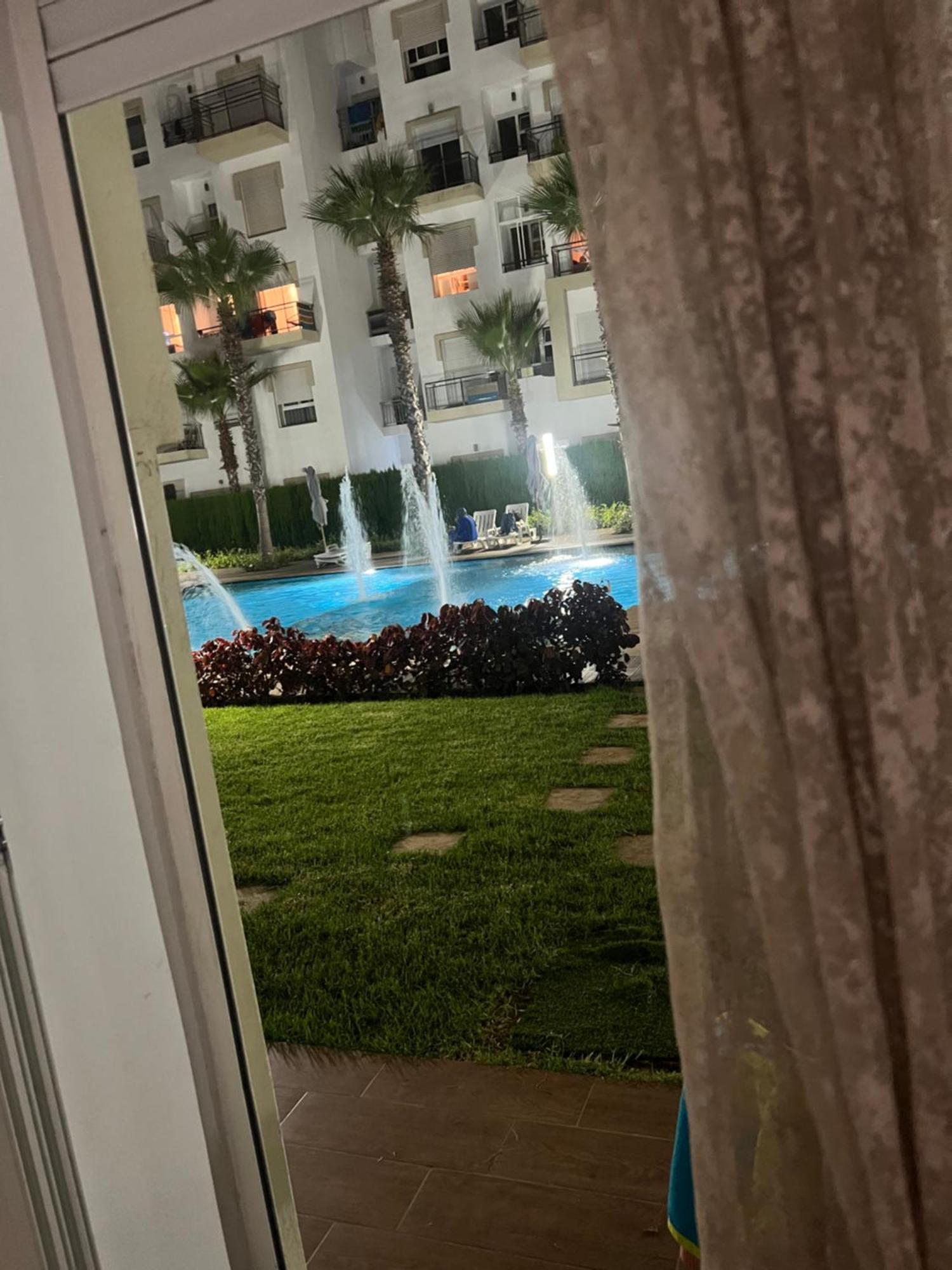 Apparemment De Luxe Vue Piscine Apartment Bouznika Luaran gambar
