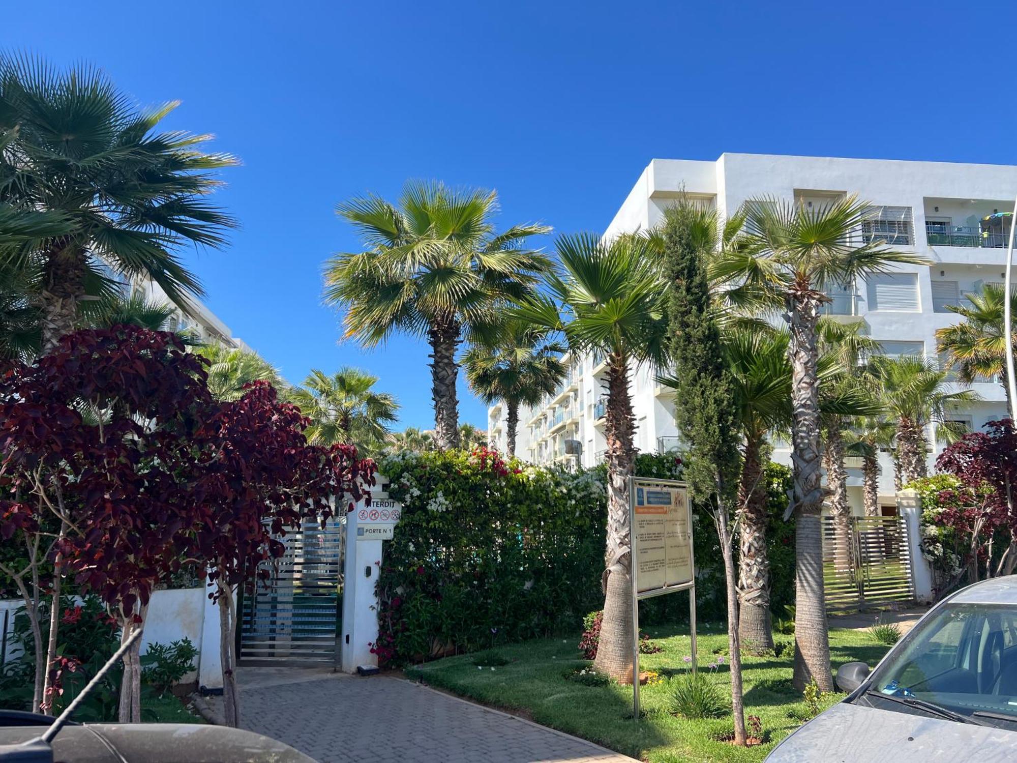 Apparemment De Luxe Vue Piscine Apartment Bouznika Luaran gambar